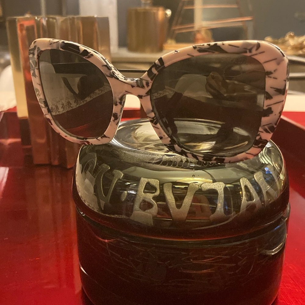 Prada sunglasses EUC